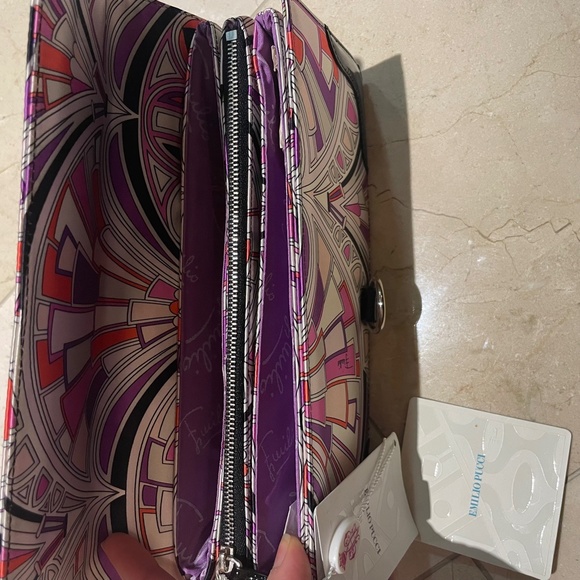 Emilio Pucci Printed Clutch - Picture 7 of 7